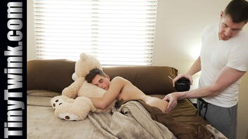 A steaming doc gives a mind-blowing and sultry check-up to a small dude with a twinkle in his eye.